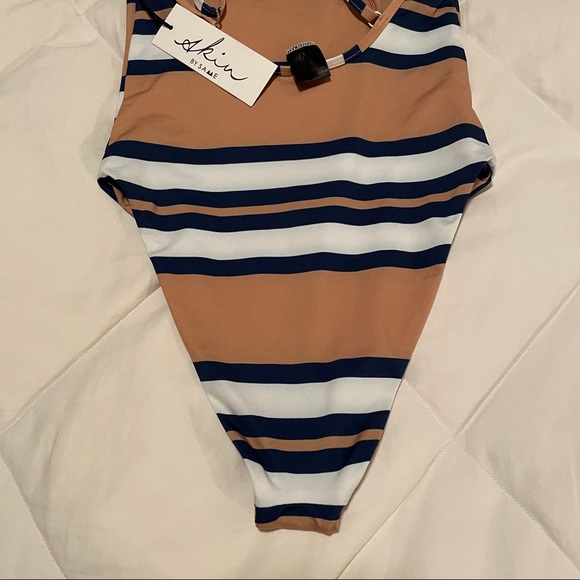 SKIN BY SAME “The One Piece” S - Picture 8 of 9